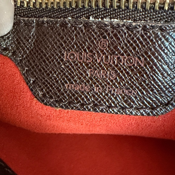 LV Damier Ebene Marais Bucket Bag - Picture 9 of 9
